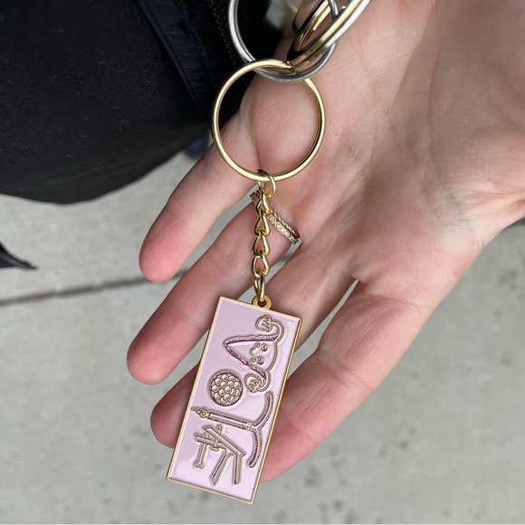Reproductive rights / abortion keychain - fundraiser for abortion funds - Picture 4 of 5